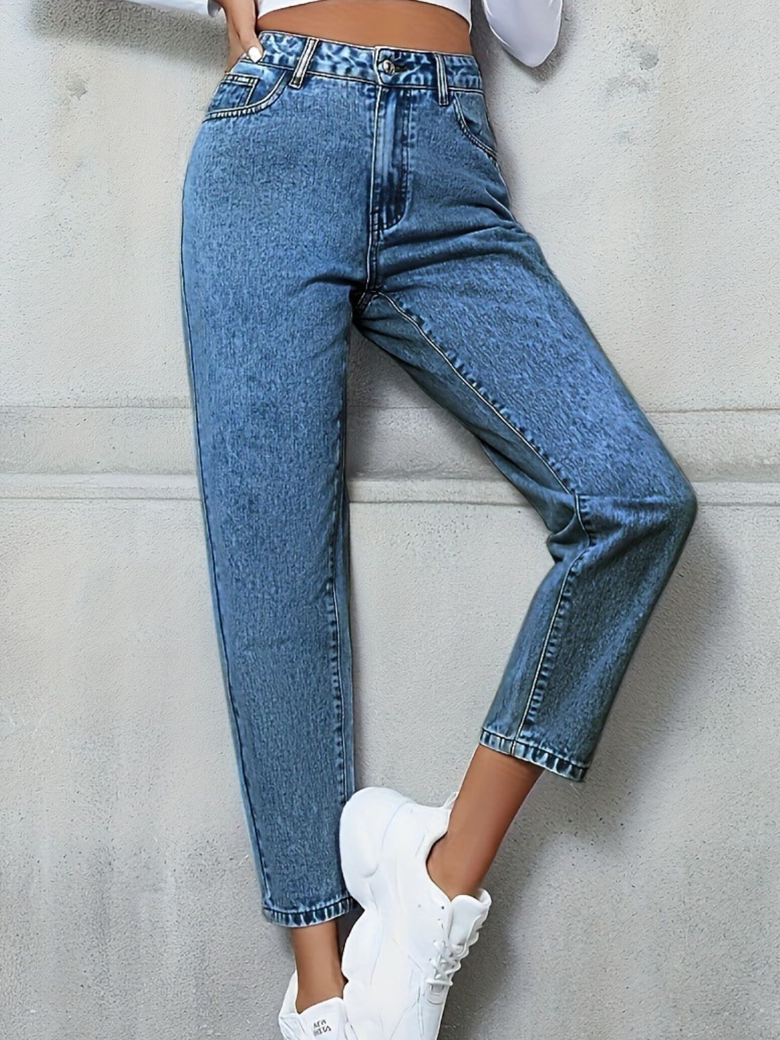 Pocketed Straight Leg Jeans